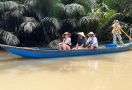 Sampan cruise in Mekong River