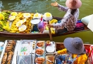 Damnoen Saduak floating market