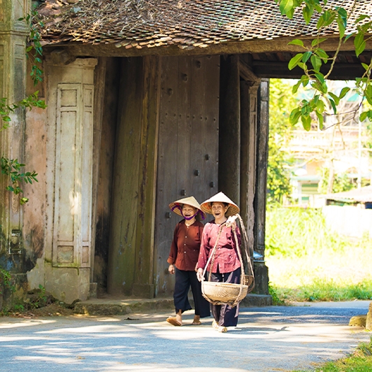 Duong Lam ancient village tour day trip