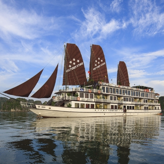 Victory Star Cruise Boat In Halong Bay 