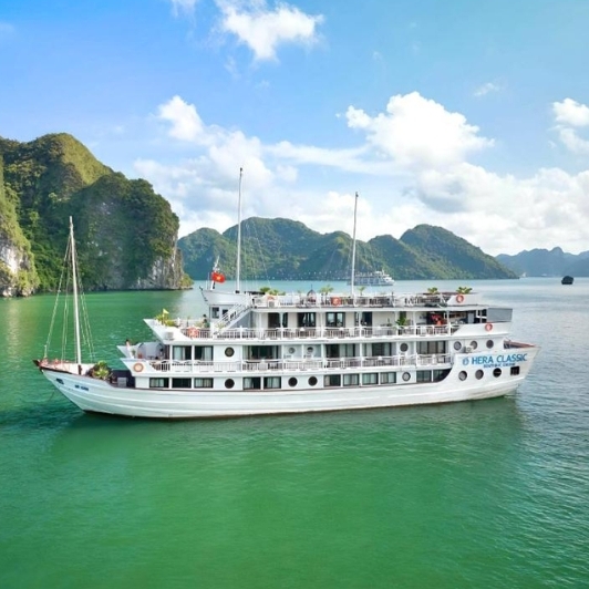 Hera Classic Boutique Cruise Boat In Halong Bay 