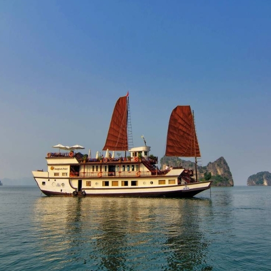Dragon Pearl Junk Bai Tu Long Bay 