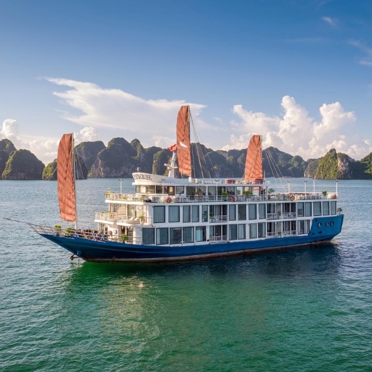 Verdure Lotus Classic Junk Cruise In Lan Ha Bay