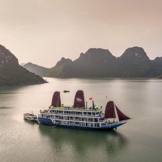 Verdure Lotus Luxury Cruise Halong Bay - Lan Ha Bay