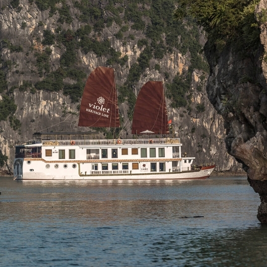 Heritage Line Violet Cruise In Halong Bay 