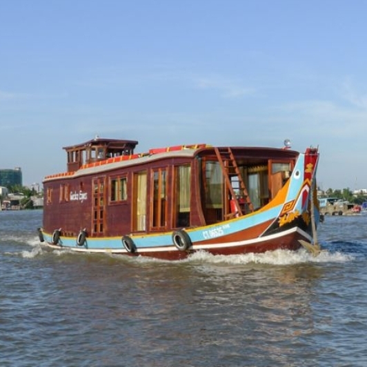 Gecko Eyes Private Cruise Through Mekong River 