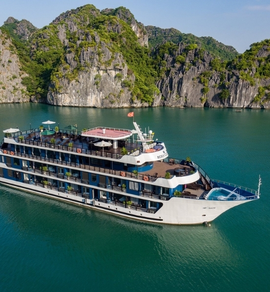 Rosy Cruise Boat Halong Bay