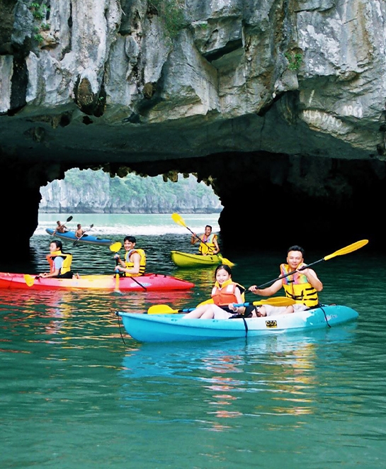 Halong Bay cruise classic itinerary Mr.Gerard