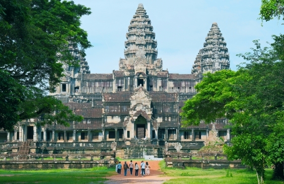 Is Cambodia Travel Cheap Or Expensive For 2 Weeks ?