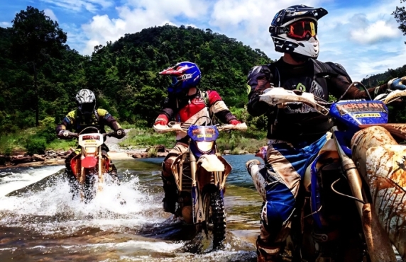 7 Days Motorcycle Of Couple Noah - Siem Reap Preah Vihear Banlung Kratie 7 Days Motorcycle Of Couple Noah - Siem Reap Preah Vihear Banlung Kratie