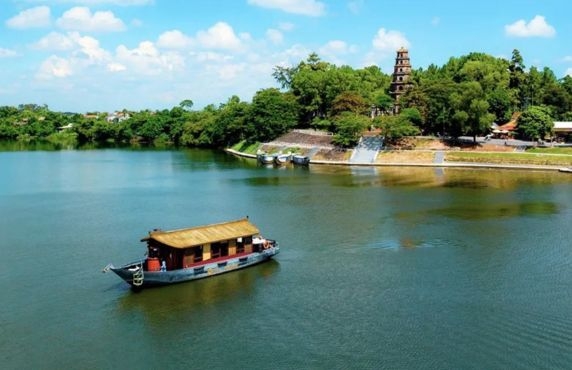 Opinion On 2 Weeks In Central Vietnam By Mr Arthur