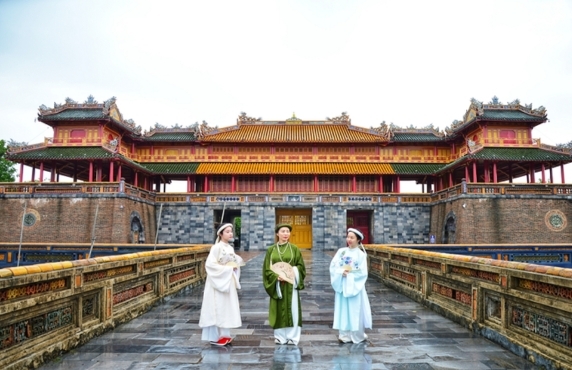 Hue Da Nang Hoi An 5-day Trip With Francis's Family Perspective Hue Da Nang Hoi An 5-day Trip With Francis's Family Perspective