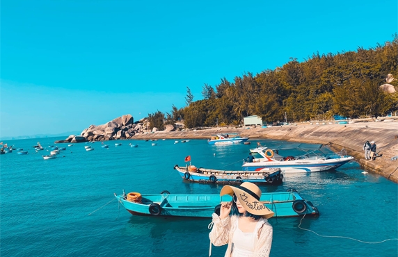 Top Best Beaches In Central Vietnam In December Top Best Beaches In Central Vietnam In December
