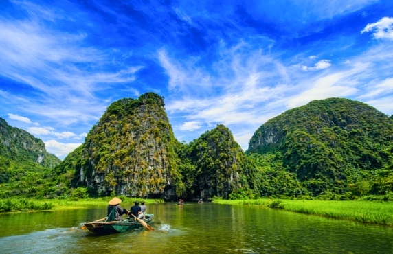 Tam Coc Ninh Binh In March And April - What To Do And See ?