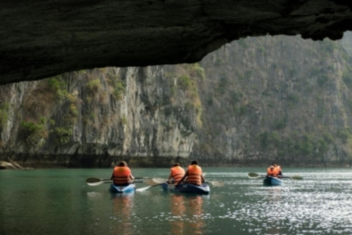 Hanoi - Halong Bay (L,D)