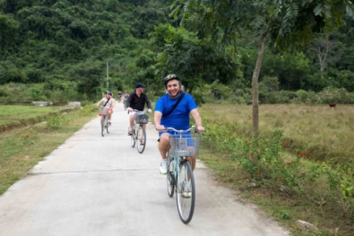 Viet Hai Village - Ba Trai Dao Islet (Breakfast - Lunch - Dinner)