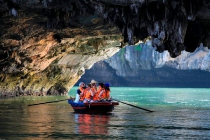 Halong Bay - Dark & Light Cave - Three Peaches Beaches (B,L,D)