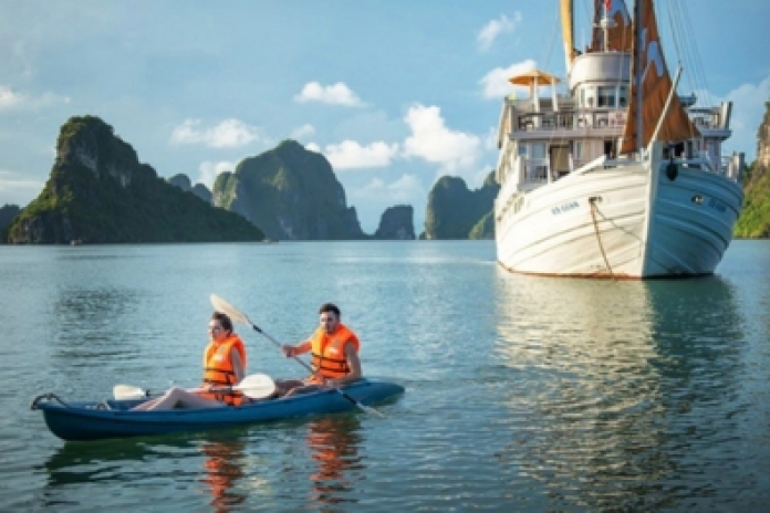 Hanoi - Tuan Chau Island - Titop Island - Luon Cave (L,D)