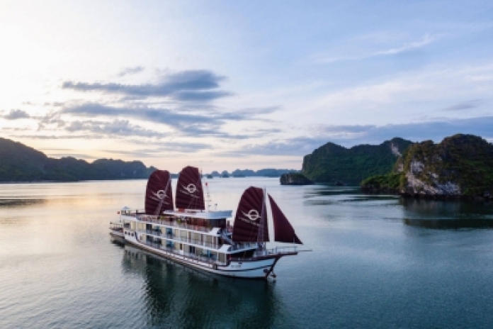 Tuan Chau Marina - Halong Bay - Lan Ha Bay (-,L,D)