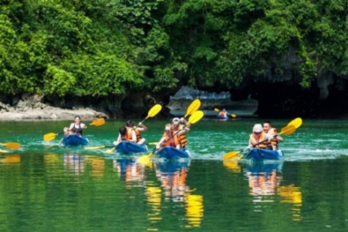 Bai Tu Long Bay – Thien Canh Son Cave – Halong Port (B, L)