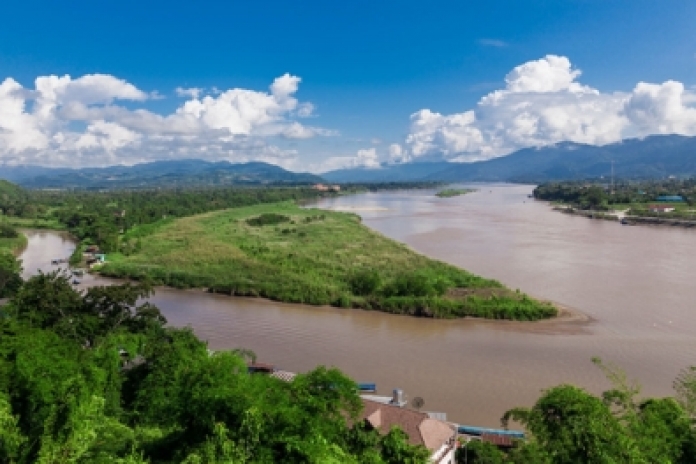 The Golden Triangle - Huay Xay - Pak Tha (B,L,D)