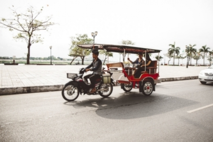 Kampong Cham - Siem Reap - Disembarkation (B)