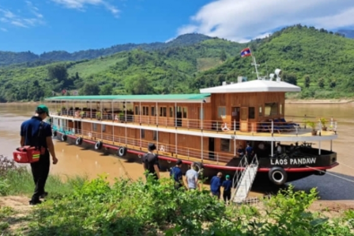 Cruising the Mekong (B,L,D)