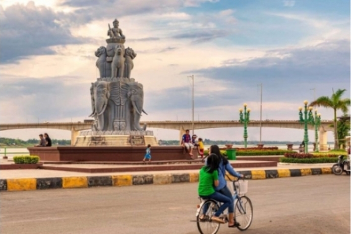 Phnom Penh - Phnom Penh City tour (B,L,D)