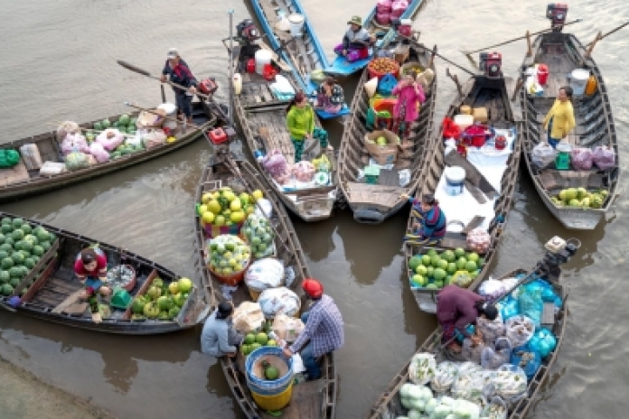 Can Tho - Cai Rang floating market - Saigon (B,L)