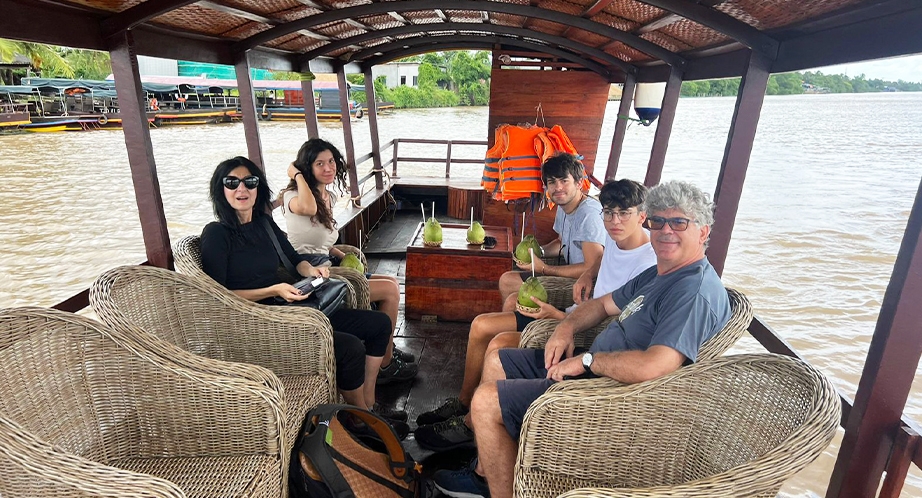 Sampan cruise in Mekong River