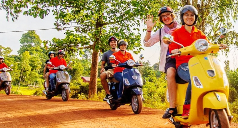 922-Countryside-Tour-by-Scooter-siemreap