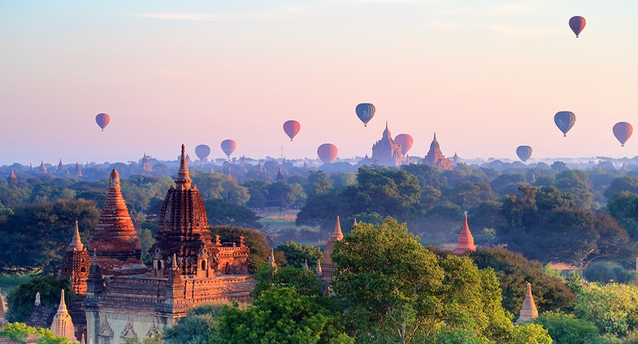 Balloon ride over Bagan, Myanmar
