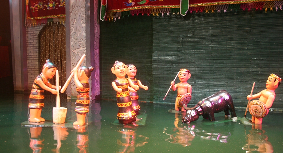 Hanoi Water puppet show