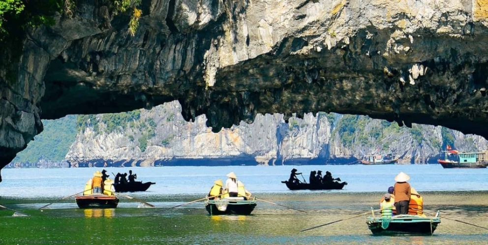 Dark and Light cave 