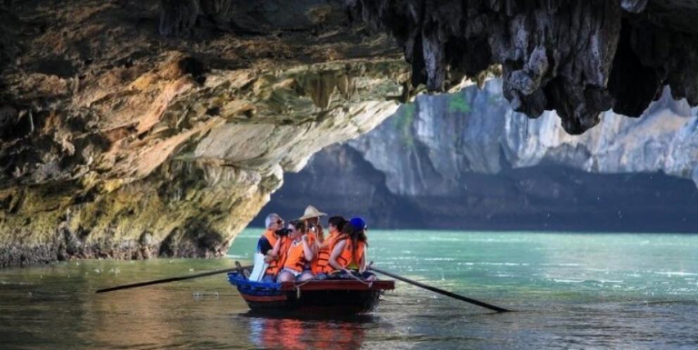 Adventure in Luon Cave 