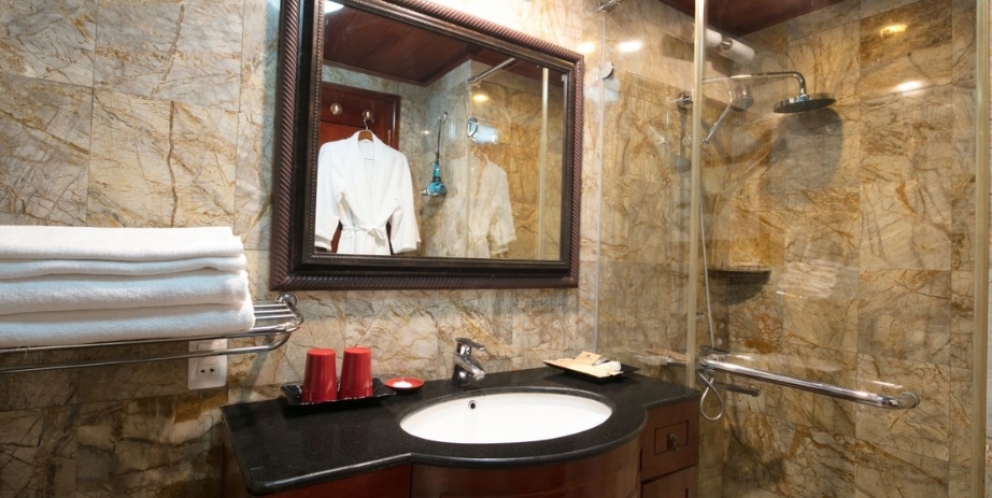 Bathroom with modern equipped 