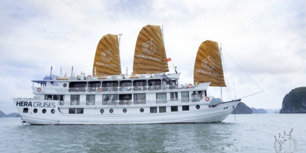 Hera Grand Luxury cruise in Halong Bay 