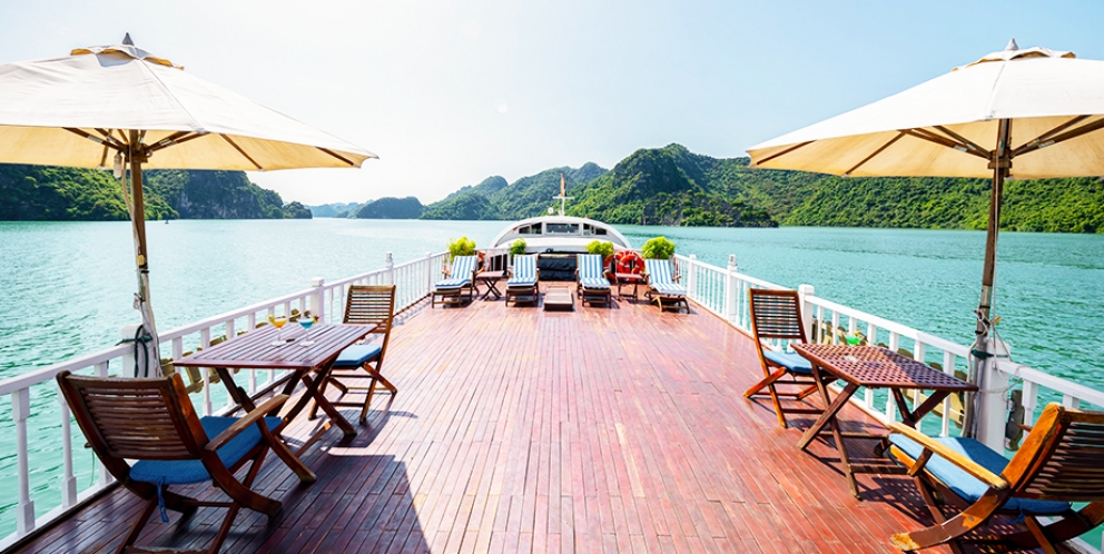 Sundeck-Valentine-junk-Halong