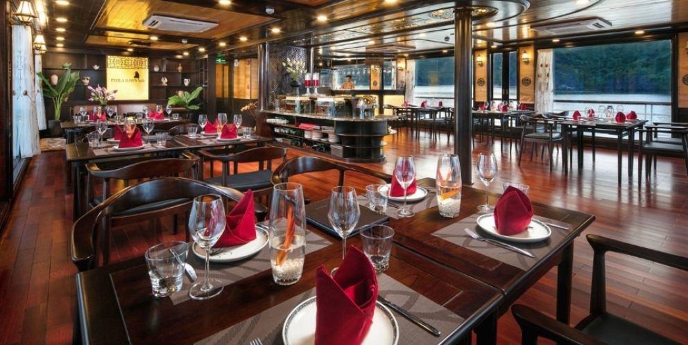 Luxury restaurant onboard