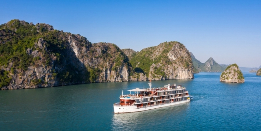 Heritage Cruise Boat Binh Chuan Ha Long Bay 