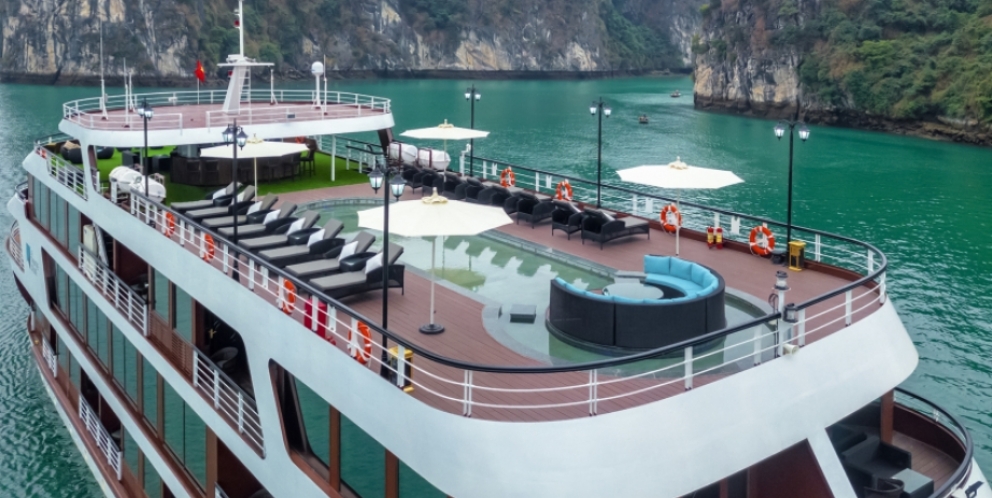 Huge sundeck on boat 