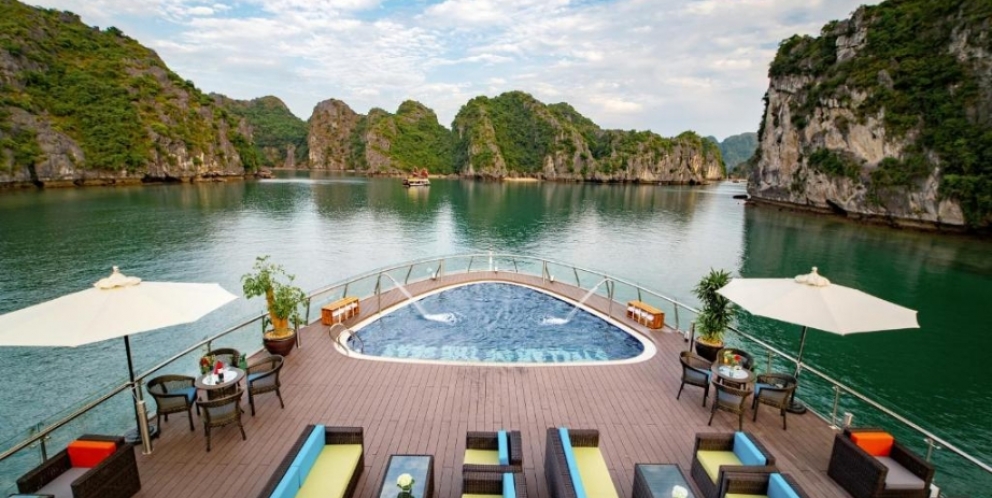 Imerse in Lan Ha bay's beauty on sundeck  