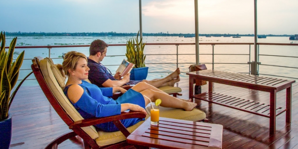 Relax with sunset on cruise 