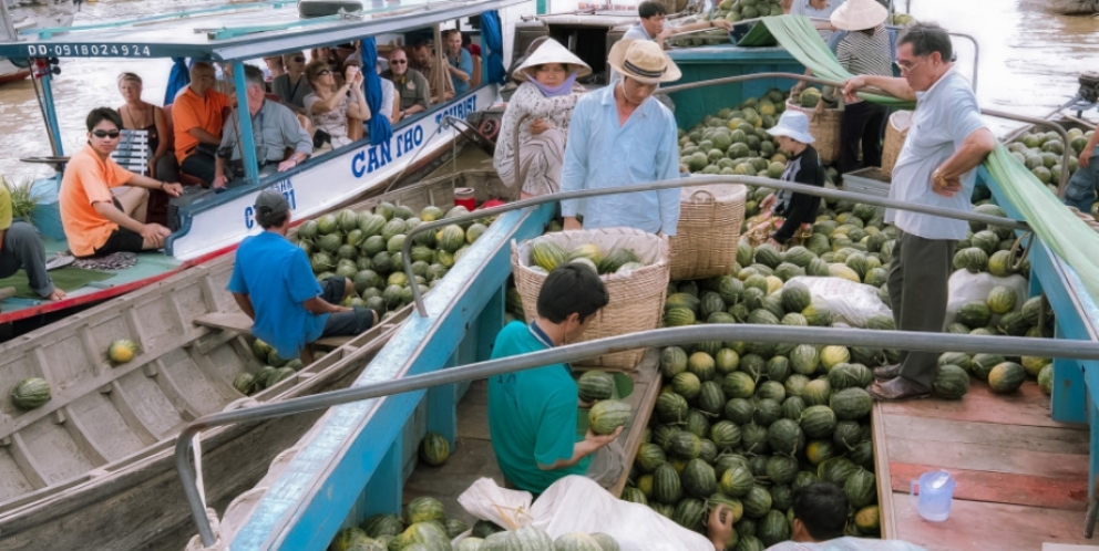 Colorful Cai Rang floating market