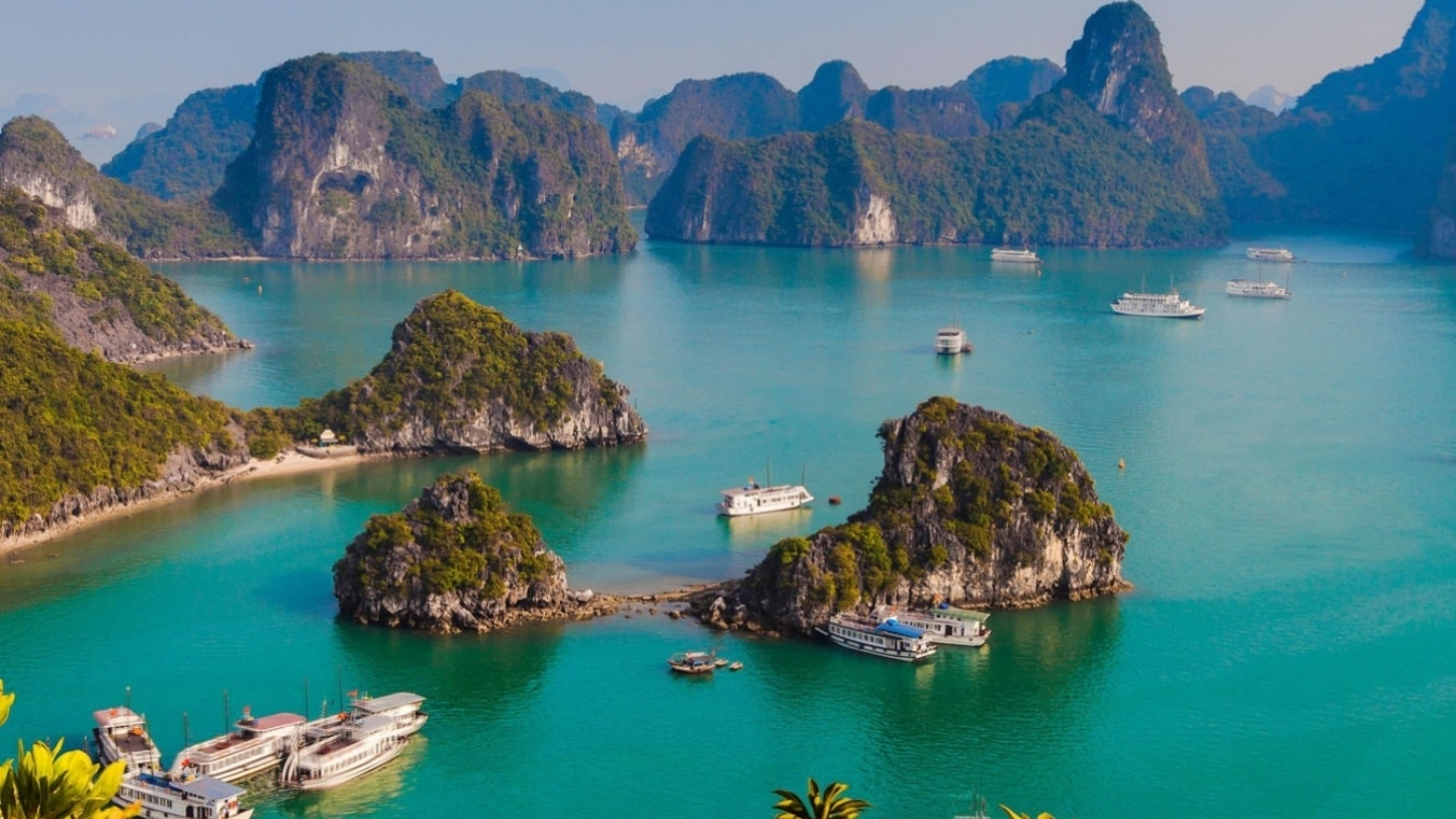 Check the weather before visiting Ha Long Bay