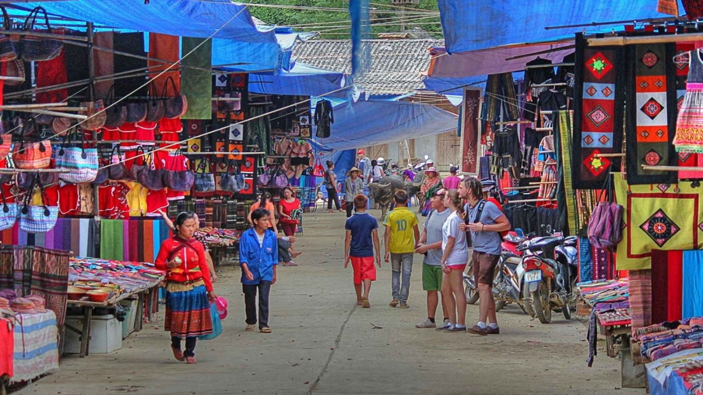 Pa Co Market, Mai Chau
