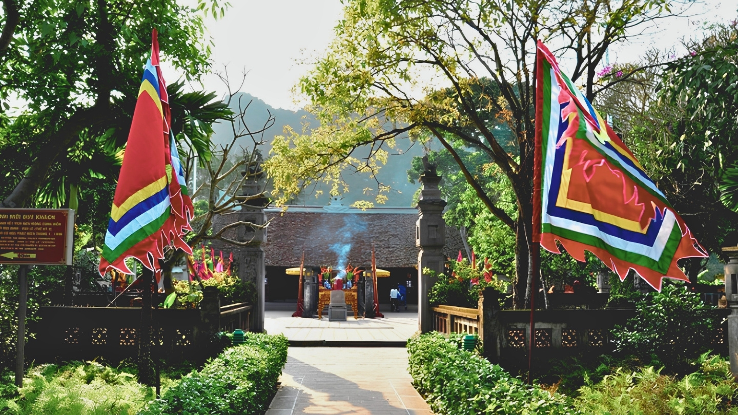 Dinh Le Temple, a must-see attraction near Trang An
