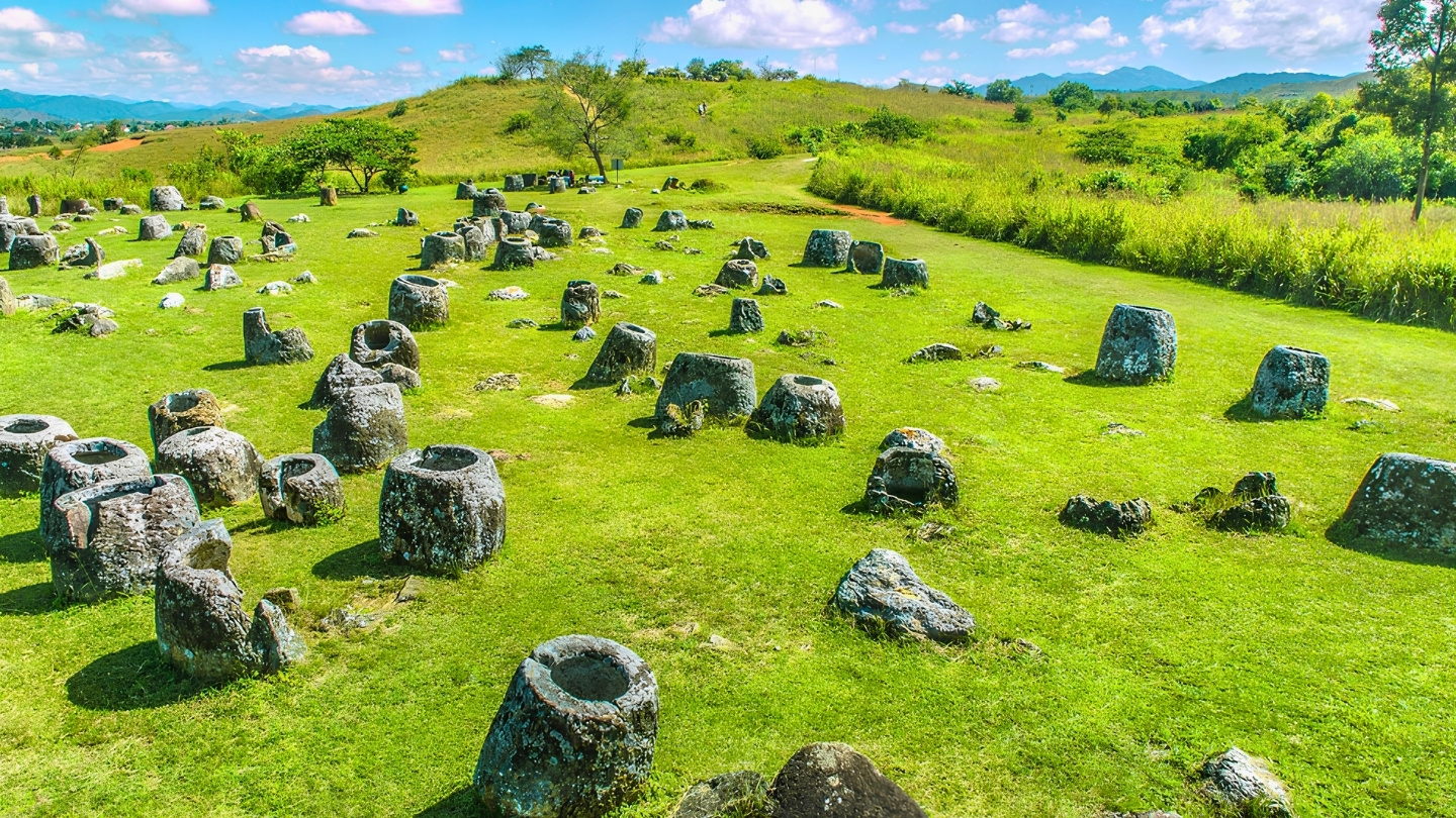 A trip to Laos following the traces of the mysterious jars of Xieng Khouang
