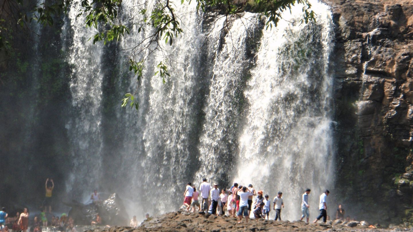 Bou Sra waterfall 
