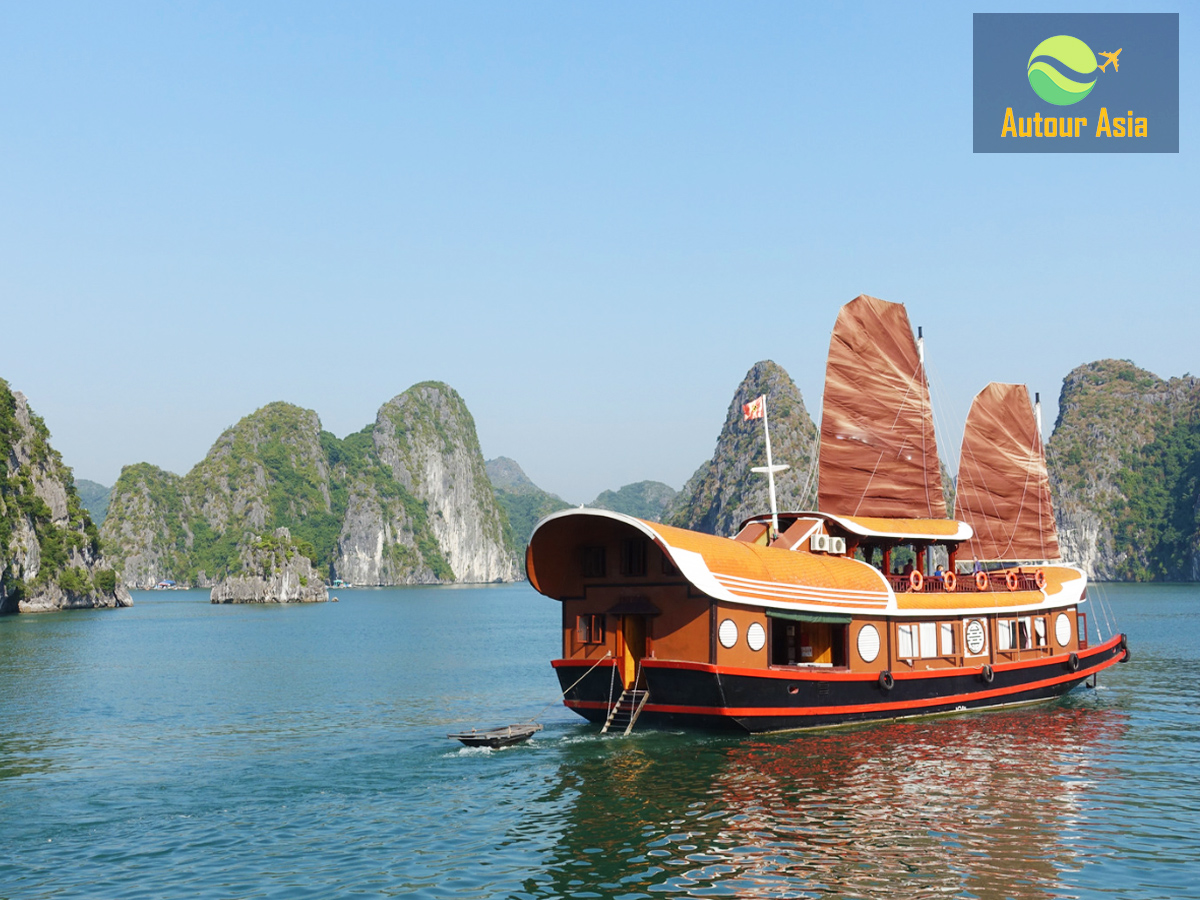 1200-1-LanHa_Halong-Bay-Cruise-Vietnam